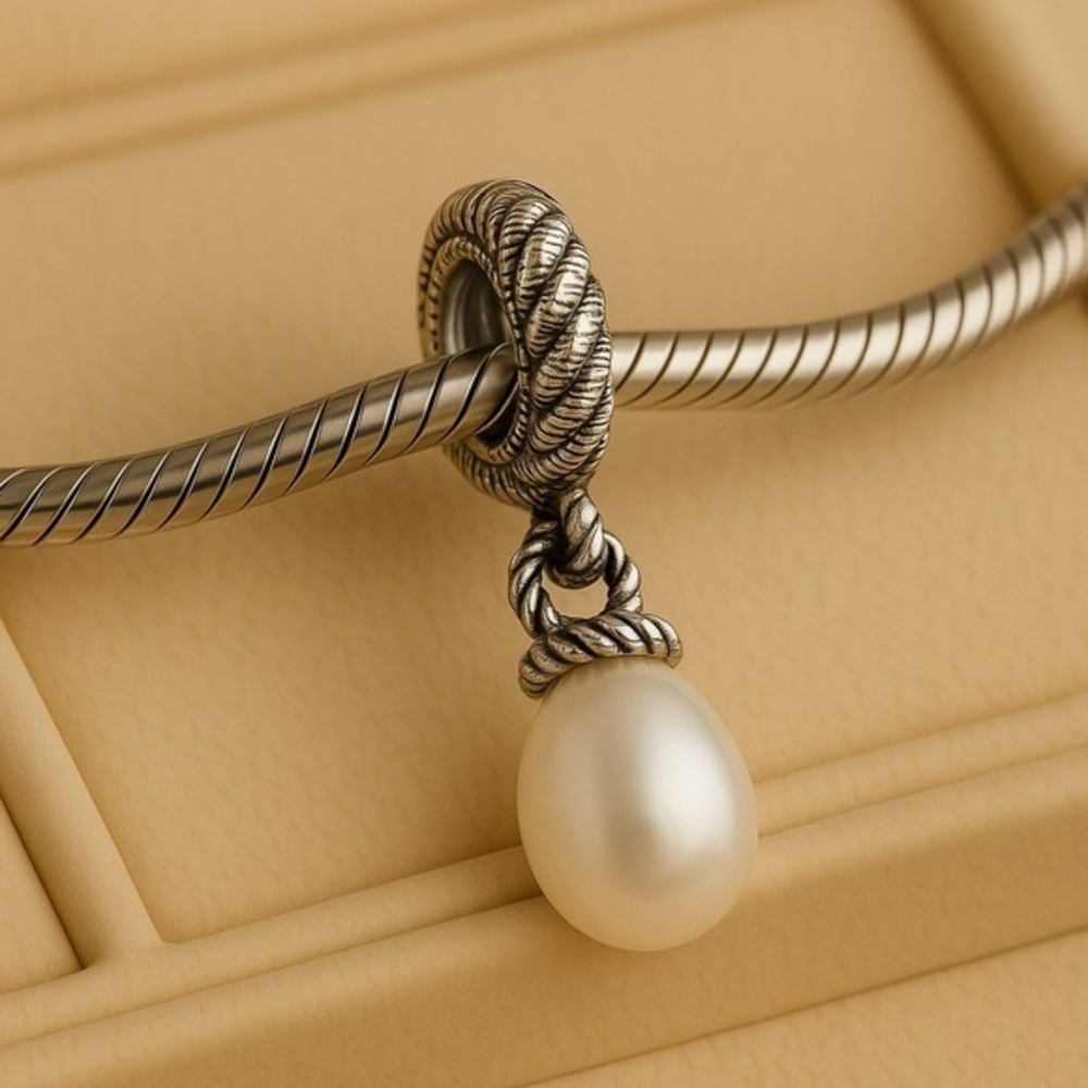 Judith Ripka .925 Diamonique Pearl Drop Dangle Charm EUC RIPKA #251
